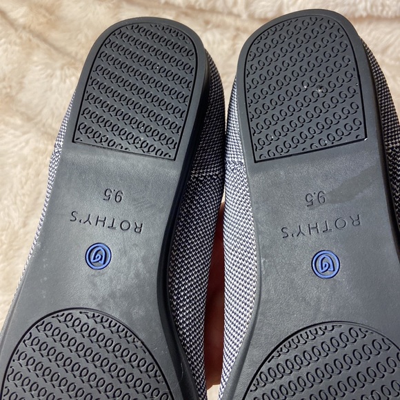 Like new Rothy’s cloud grey Birdseye round toe shoes - Picture 11 of 14